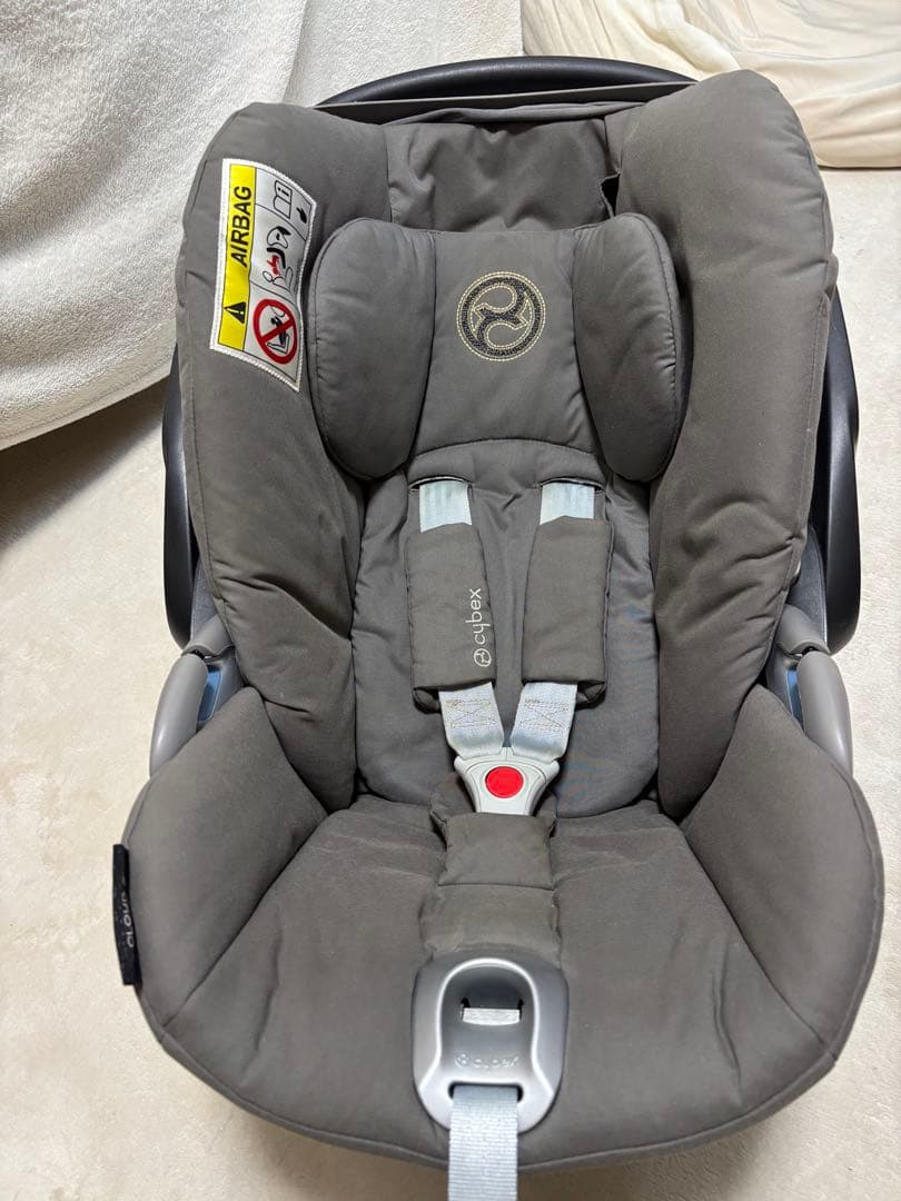 【セット販売】サイベックス Cloud Z i-Size ベビーシート、ベースZ