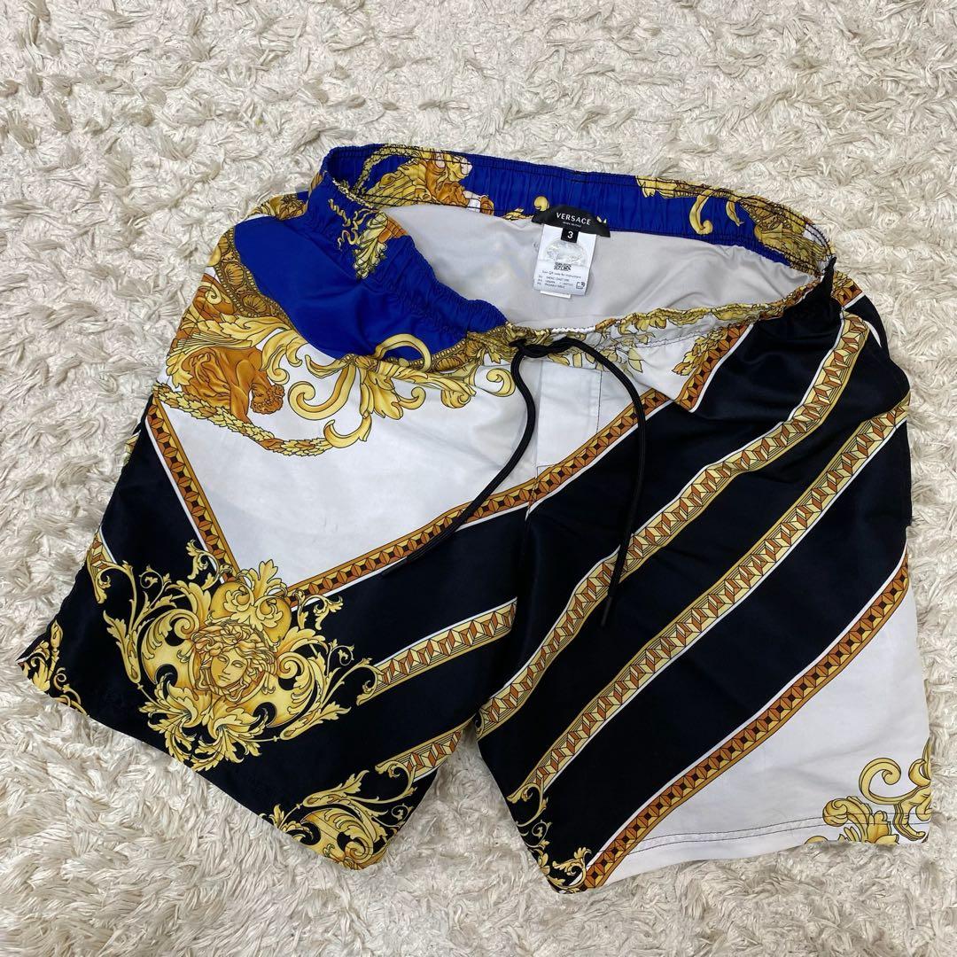 ヴェルサーチ　スイムショーツ　水着　ショートパンツ　総柄　3