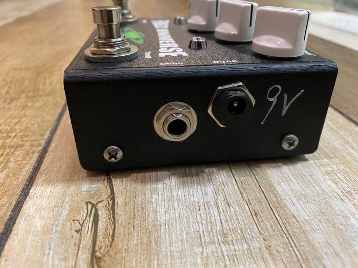 [美品]Majik Box Fuzz Universe エフェクター