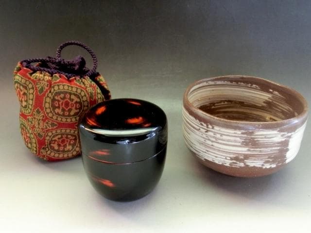 茶箱■利休茶箱 8点セット 京焼 赤絵　刷毛 振出茶入 茶碗 お茶道具 古美術■