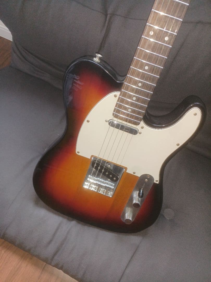 メイビス　テレキャスタータイプ サンバースト