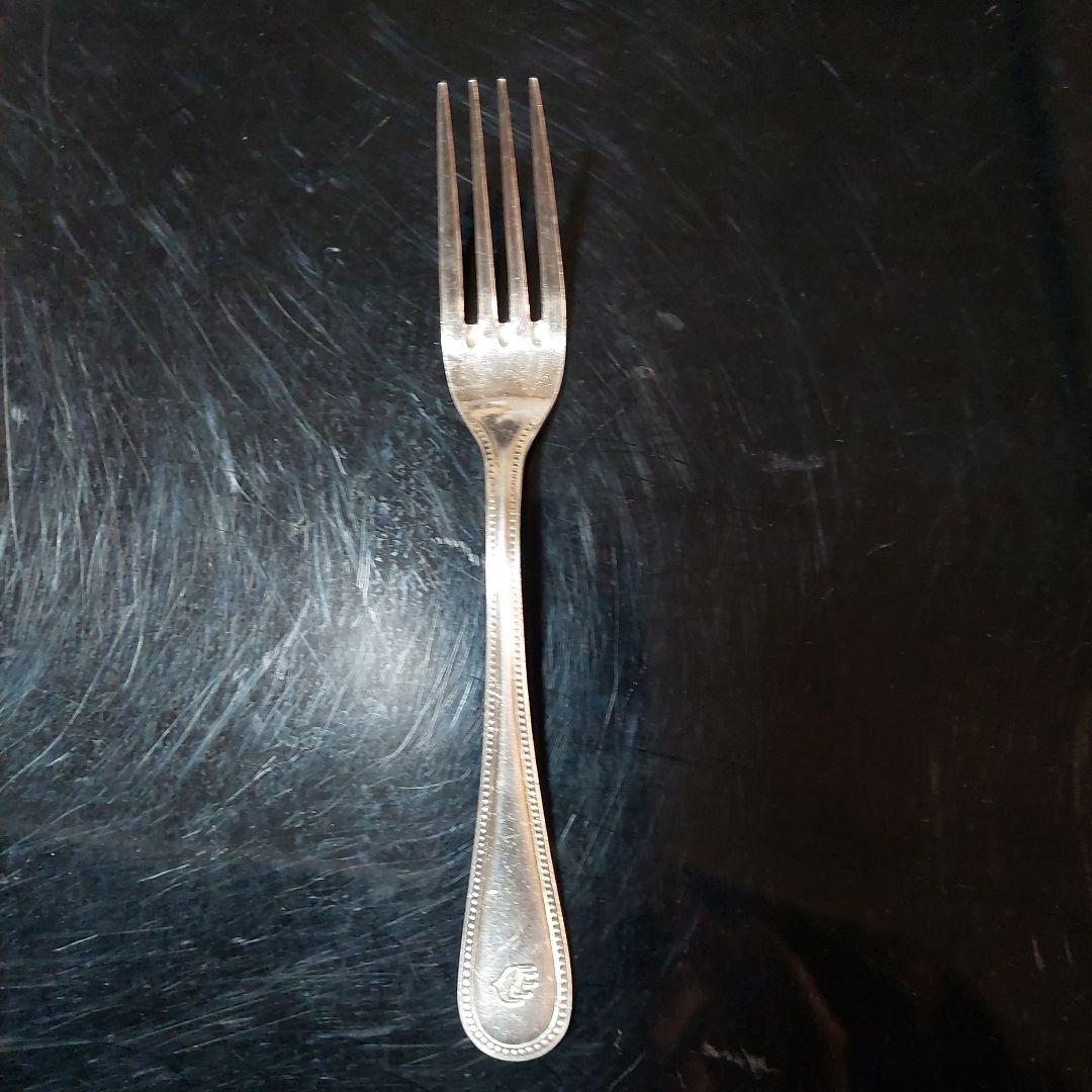 マレーシア航空　ファストクラス専用　フルーツ用ナイフ　ホーク