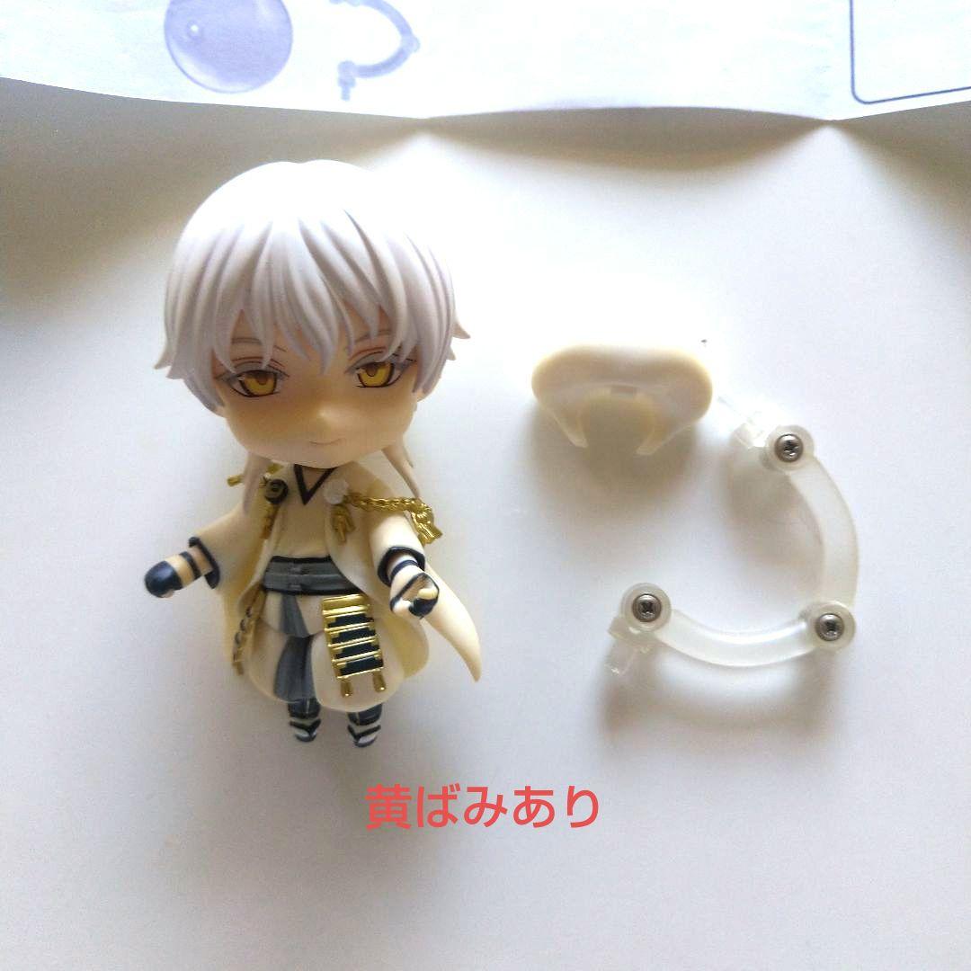 刀剣乱舞 山姥切国広 山姥切長義 鶴丸国永 ねんどろいど カード他まとめ売り