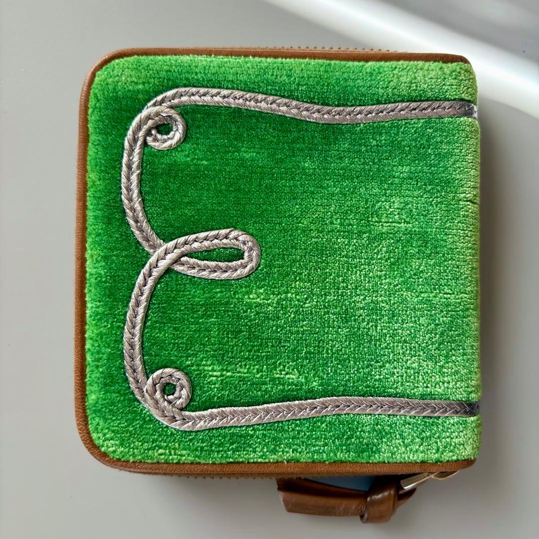 レイコ様用　美品 超希少 限定 ボッテガヴェネタ 二つ折り財布 グリーン 箱あり