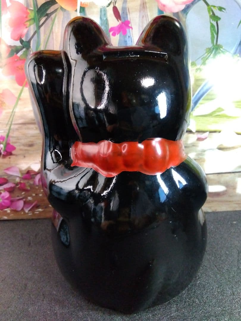 とても可愛い黒猫の招き猫 貯金箱。mykkzmまとめ売り4個。