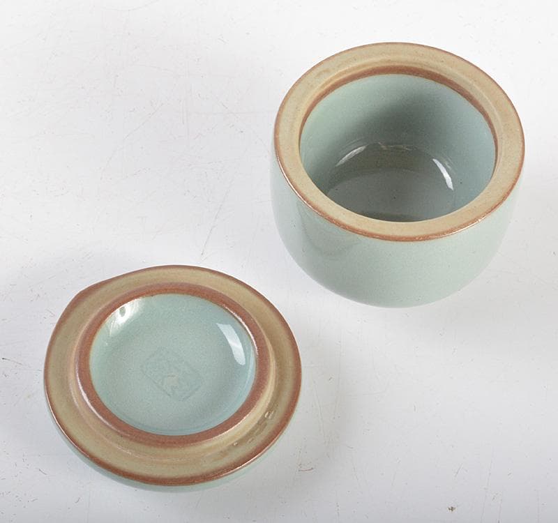 茶道具　三代　諏訪蘇山作　青磁　桃香合　表千家堀内宗完兼中斎極め箱C　R5102