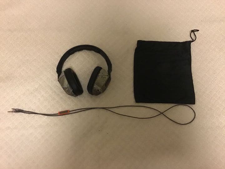 ヘッドホン Skullcandy crusher