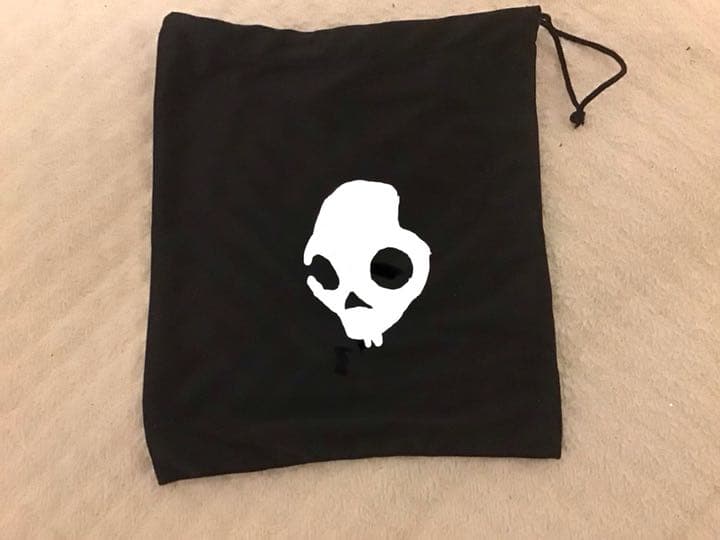 ヘッドホン Skullcandy crusher