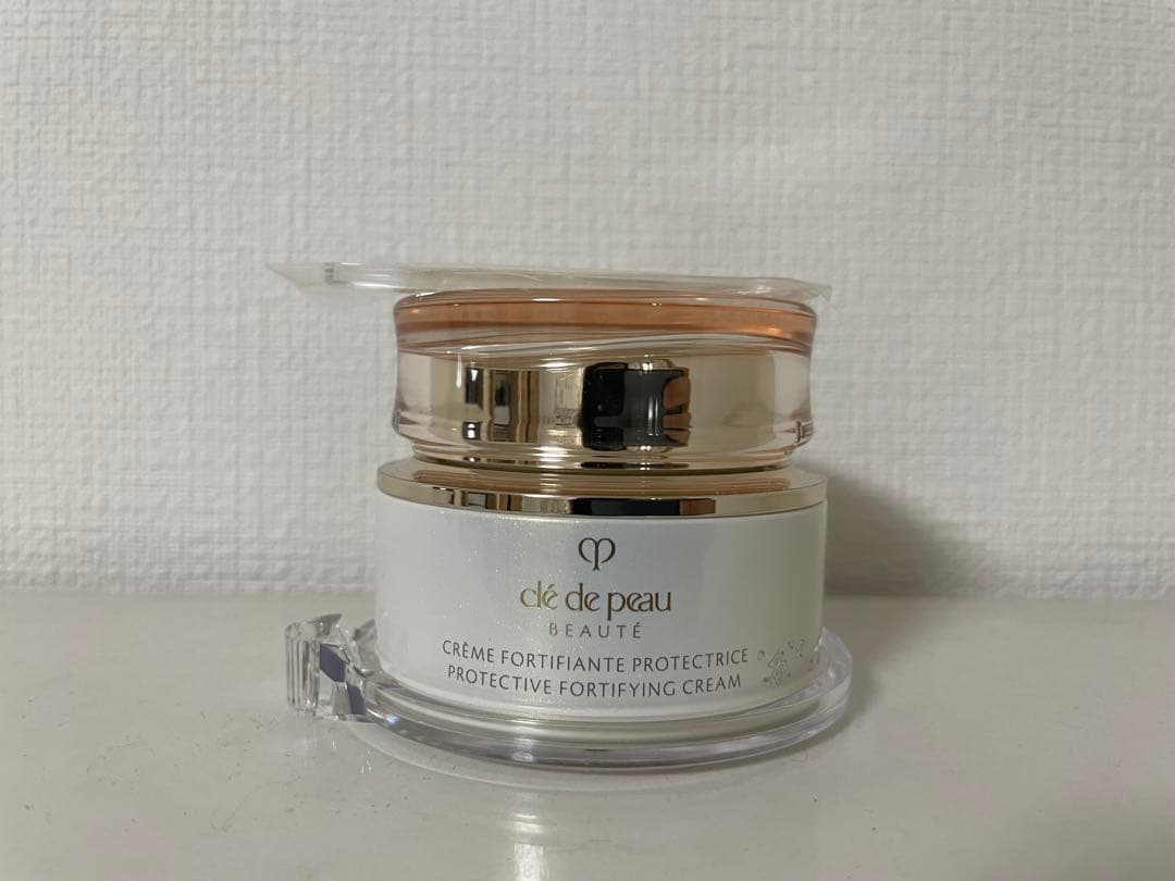 【新品未使用】クレドポーボーテ　クレームプロテクトゥリスn 朝用乳液