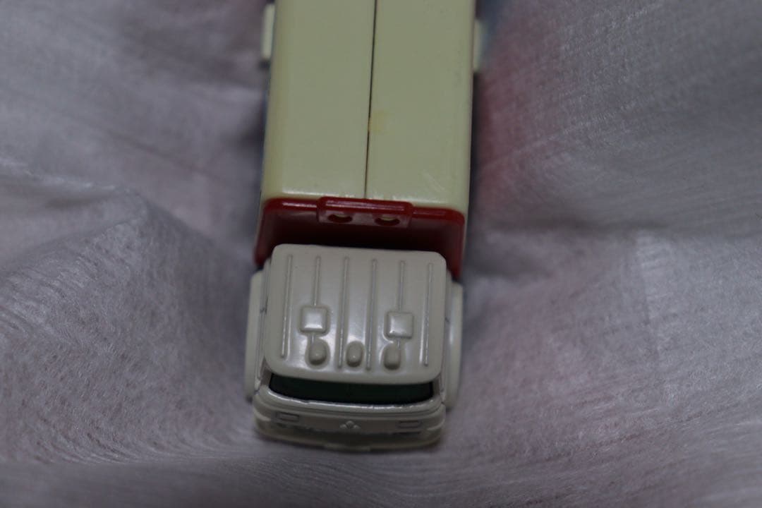 日本製　国産　トミカ　三菱　ふそう　ウイング　ルーフ　トラック　76