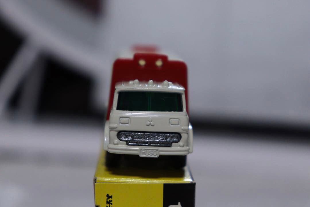 日本製　国産　トミカ　三菱　ふそう　ウイング　ルーフ　トラック　76