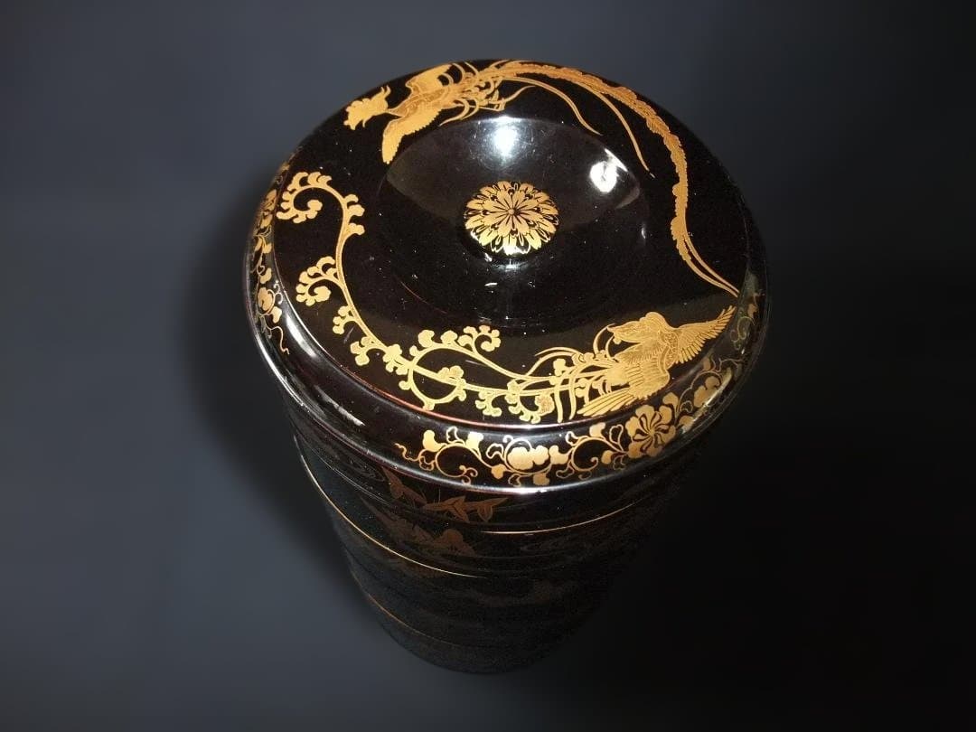 江戸期 唐草花 丸型四段重 食篭 金蒔絵 鳳凰文