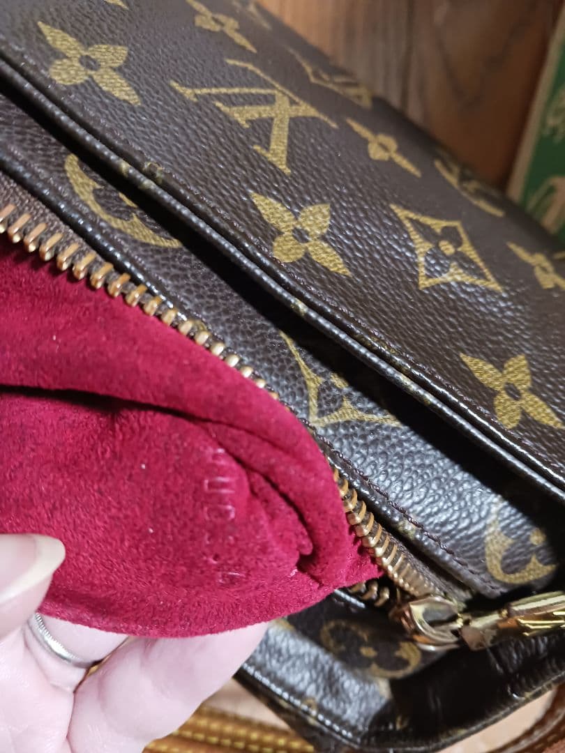 ルイヴィトン　LOUIS VUITTON 　ヴィバ・シテMM