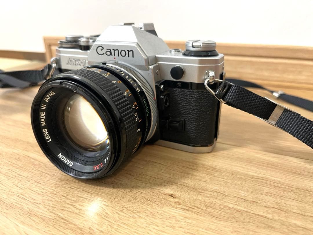 Canon AE-1 フィルム一眼レフカメラ