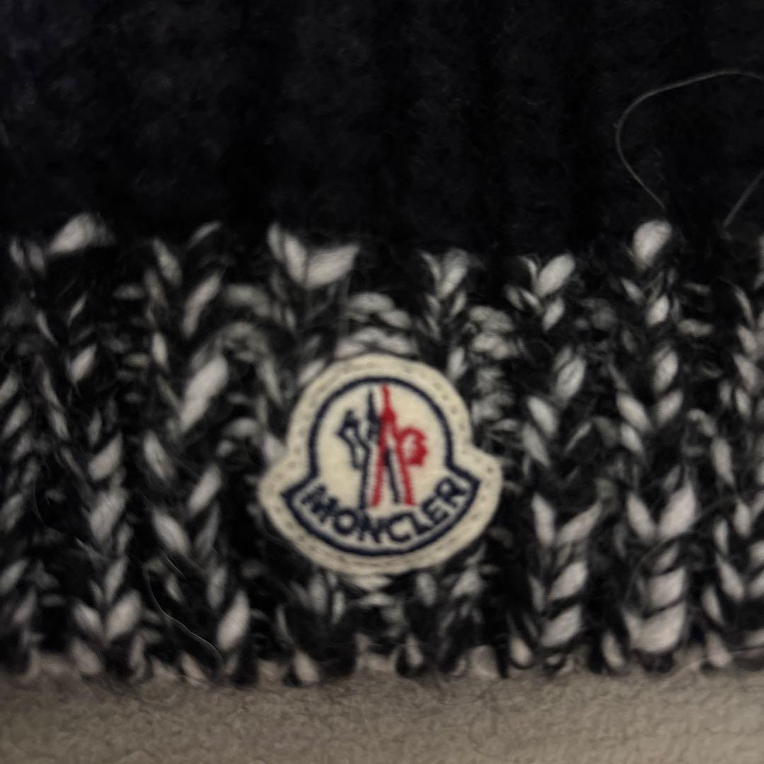 MONCLER ポンポン付きニット帽
