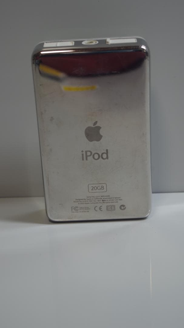 ポータブルプレーヤー T0786 iPod A1019 Touch Wheel 20GB