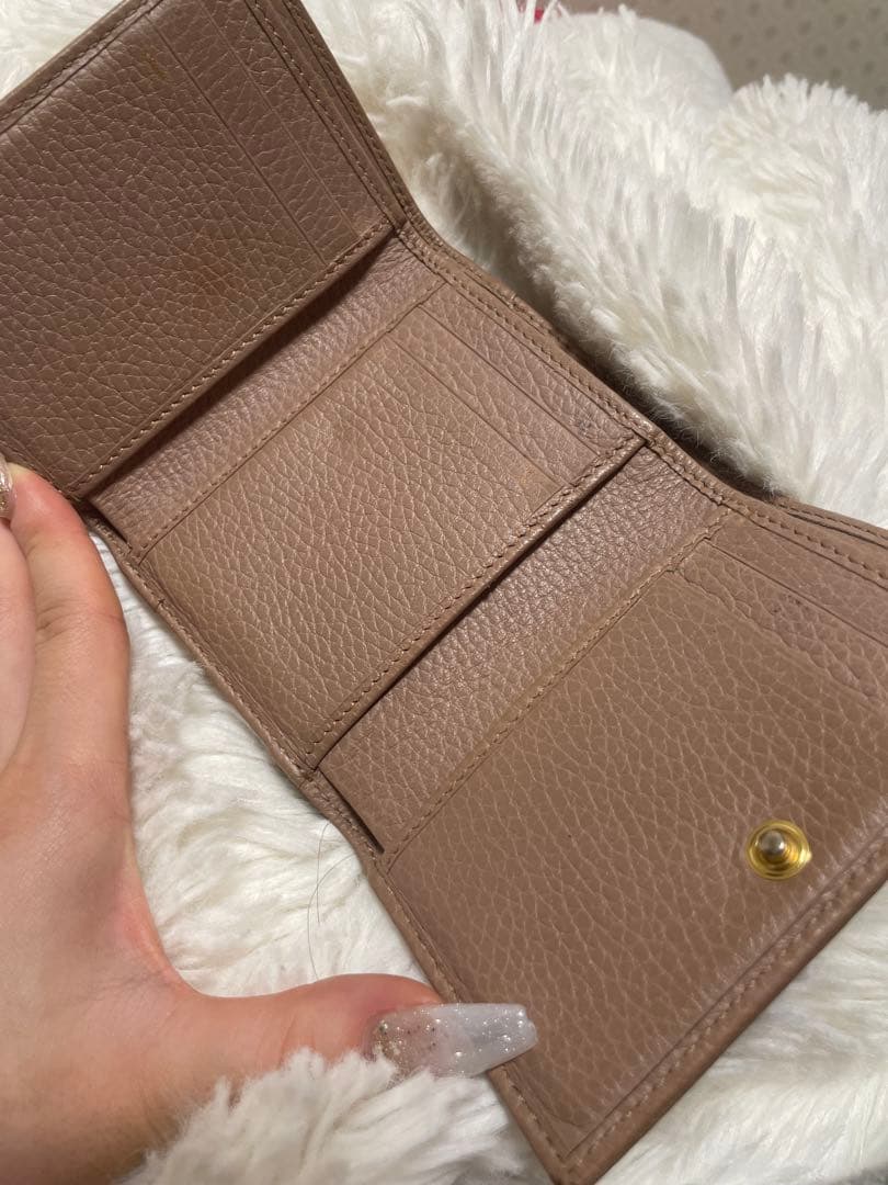GUCCI ブラウンレザー二つ折り財布