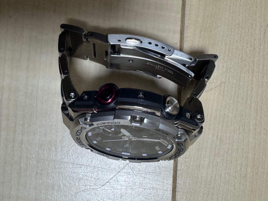 本日セール　Gショック　GST-B100D-1AJF