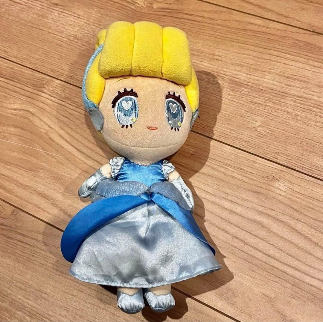 ディズニーストア　シンデレラ　ぬいぐるみ Tiny