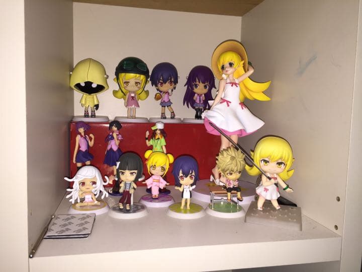 物語シリーズフィギュア