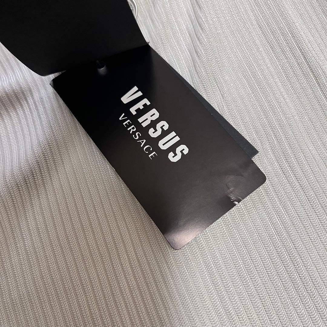 新品　ヴェルサス ヴェルサーチ　ロゴ　リブニット　タンクトップ