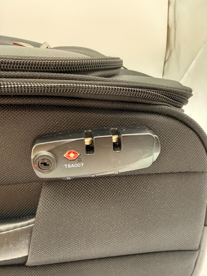 美品 4輪 サムソナイト ヴァイゴン キャリーケース 黒 機内持込可 軽量