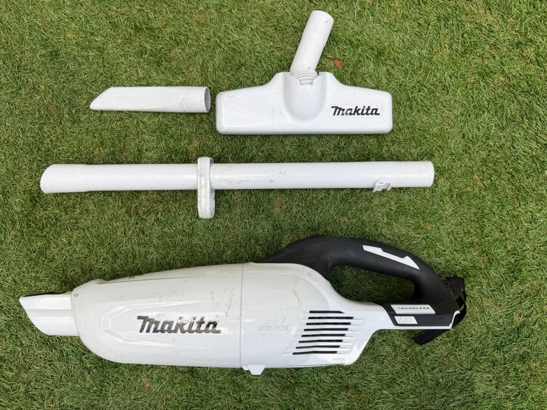 Makita CL281FD 充電式クリーナー18V