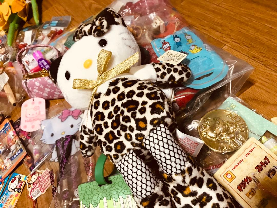 ハローキティ 超大量 ご当地＆コラボ 他 ストラップ