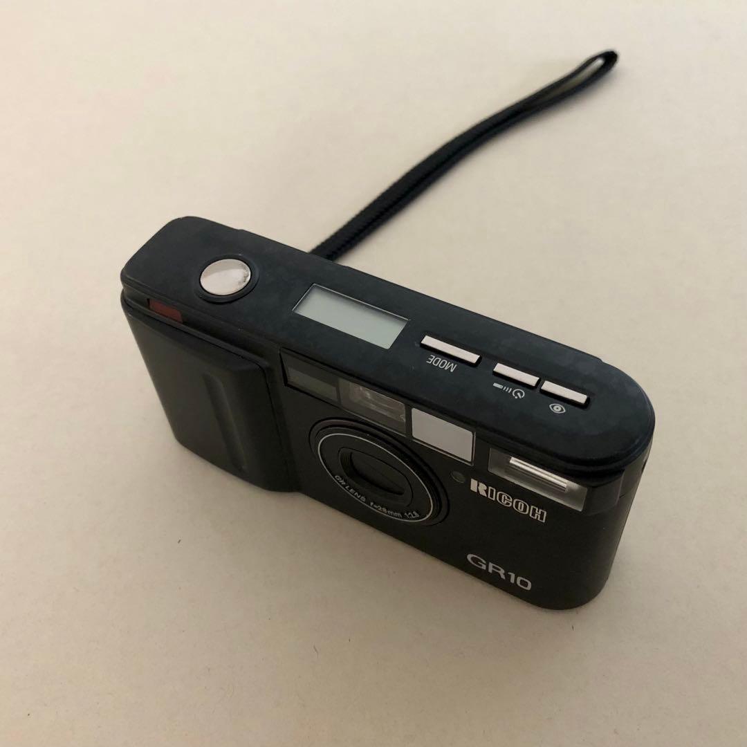 RICOH GR10 ブラック／コンパクトフィルムカメラ