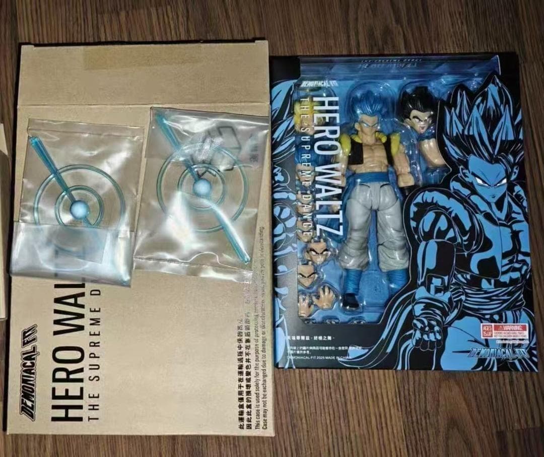 Demonical Fit 超サイヤ人ブルー フィギュア