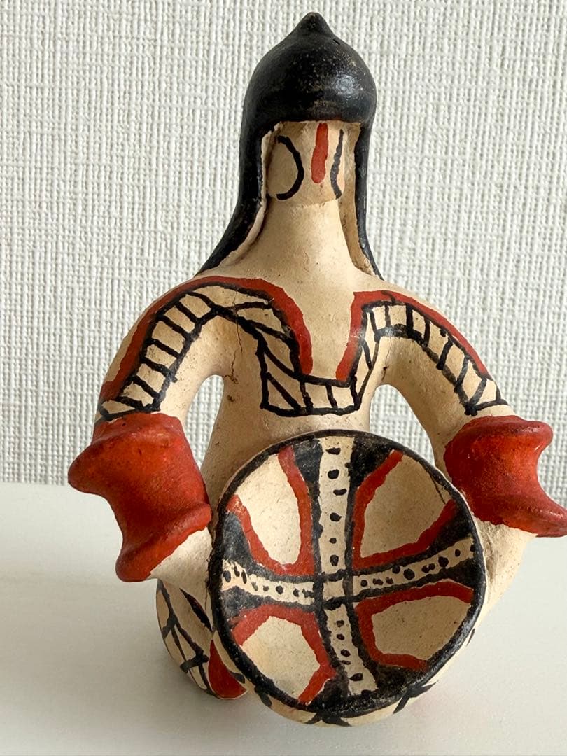 ブラジル カラジャ族 民芸品 陶器製 郷土玩具 人形