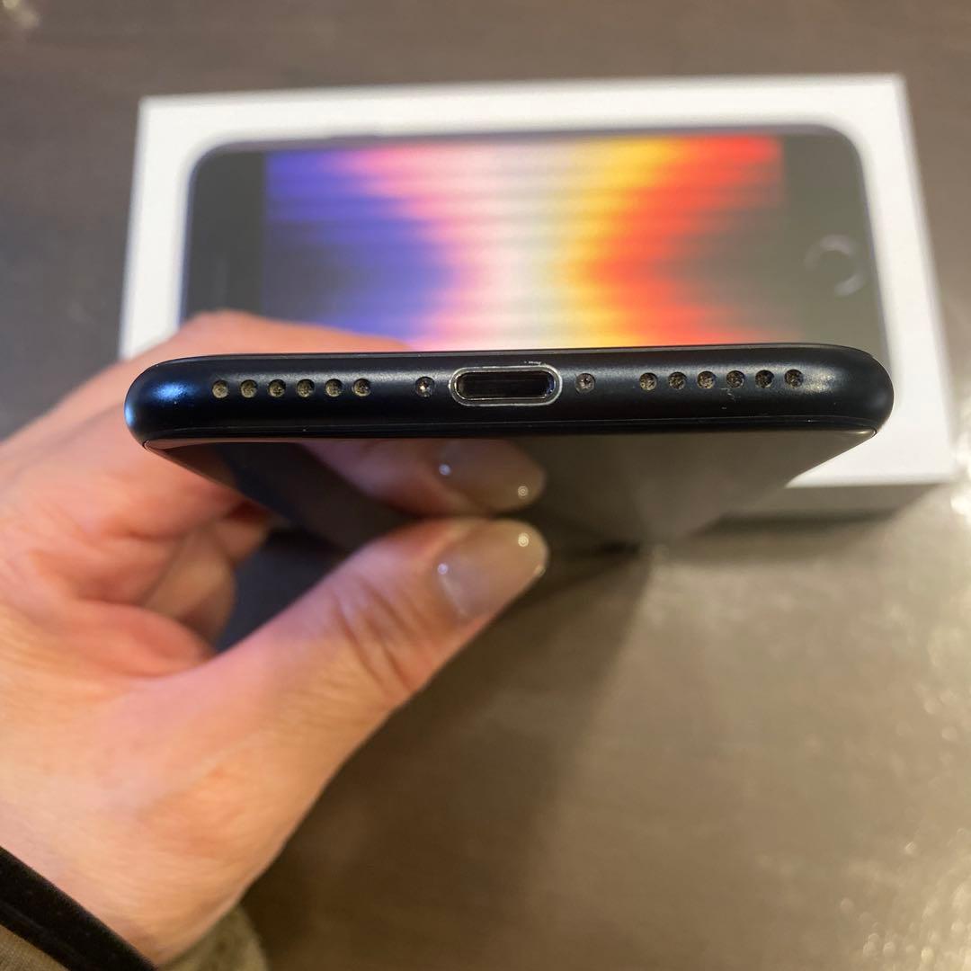 iPhoneSE 3 128GB ミッドナイト　SIMフリー　フィルム2枚付き