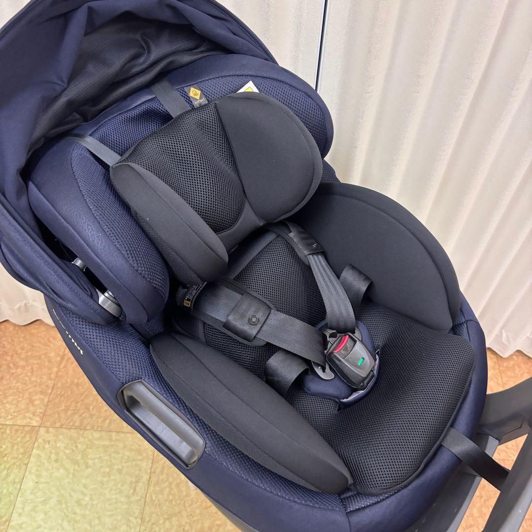 クリーニング済☆美品☆コンビ　新生児OK　THE　S　Air　ISOFIX　紺