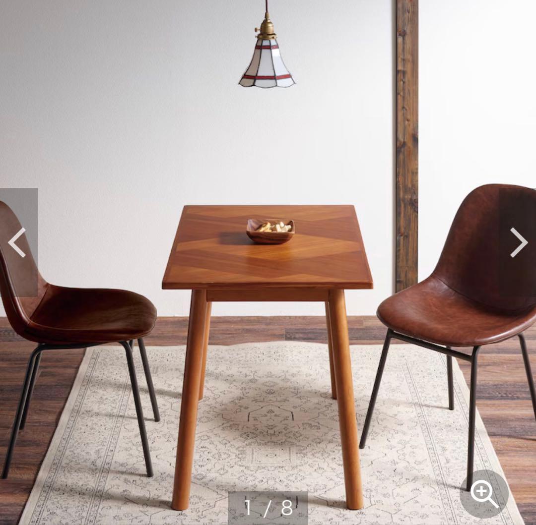 アカシア材のモザイク柄ダイニングテーブル