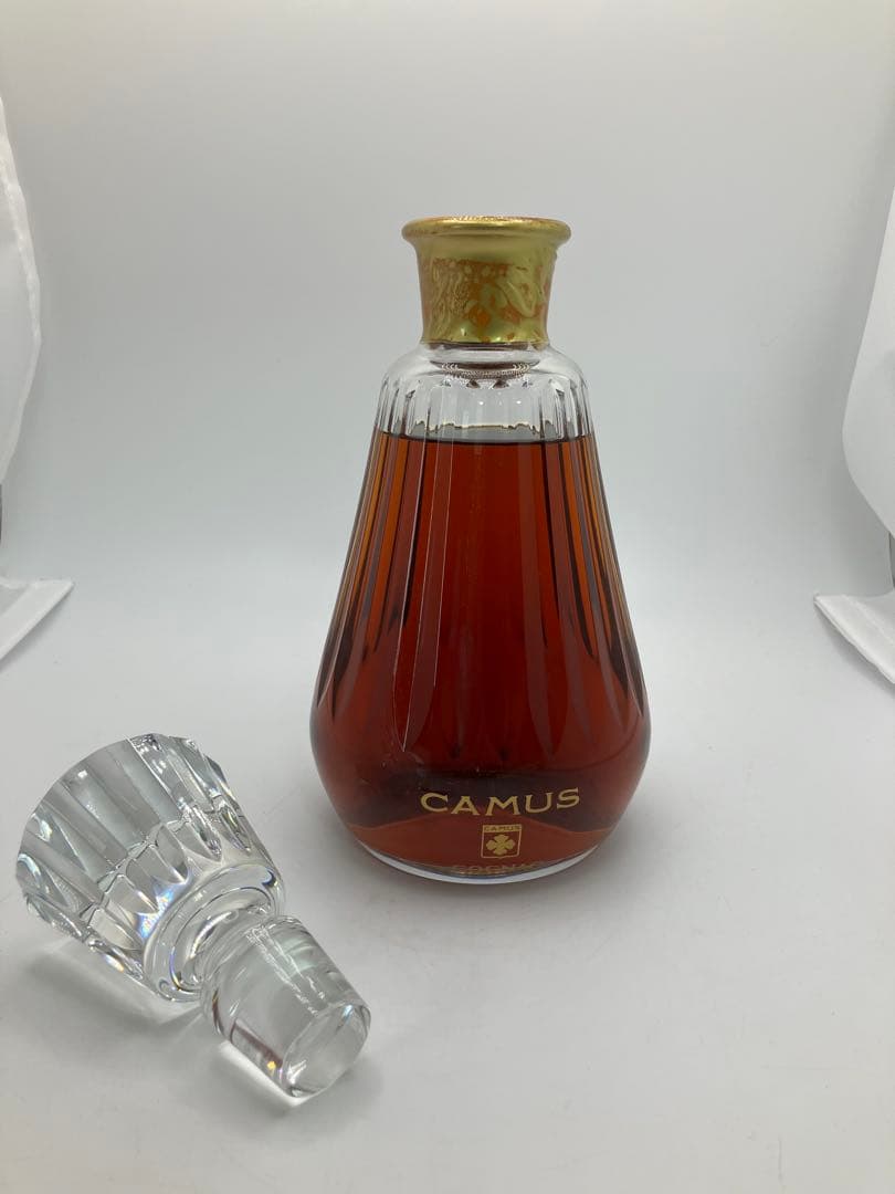 【未開栓】CAMUS バカラ.コニャック クリスタルキャップ付き