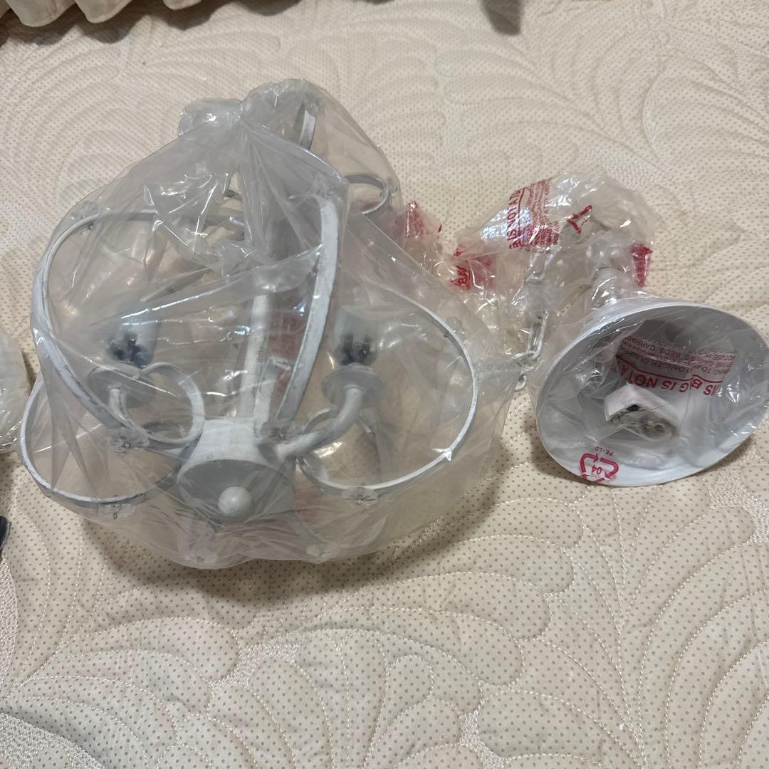 [簡易取付] ホワイトアンティーク Marielle オーブ製ペンダントライト