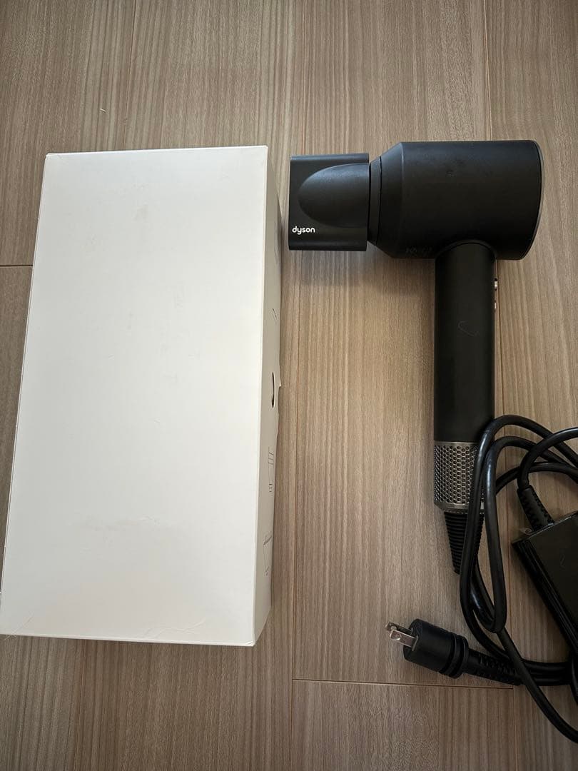 Dyson ヘアドライヤー ブラック