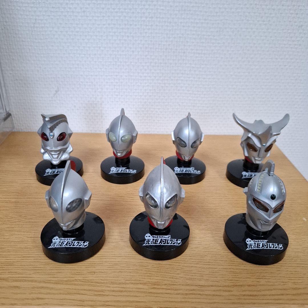 ウルトラマン 光の巨人マスクコレクション45個セット