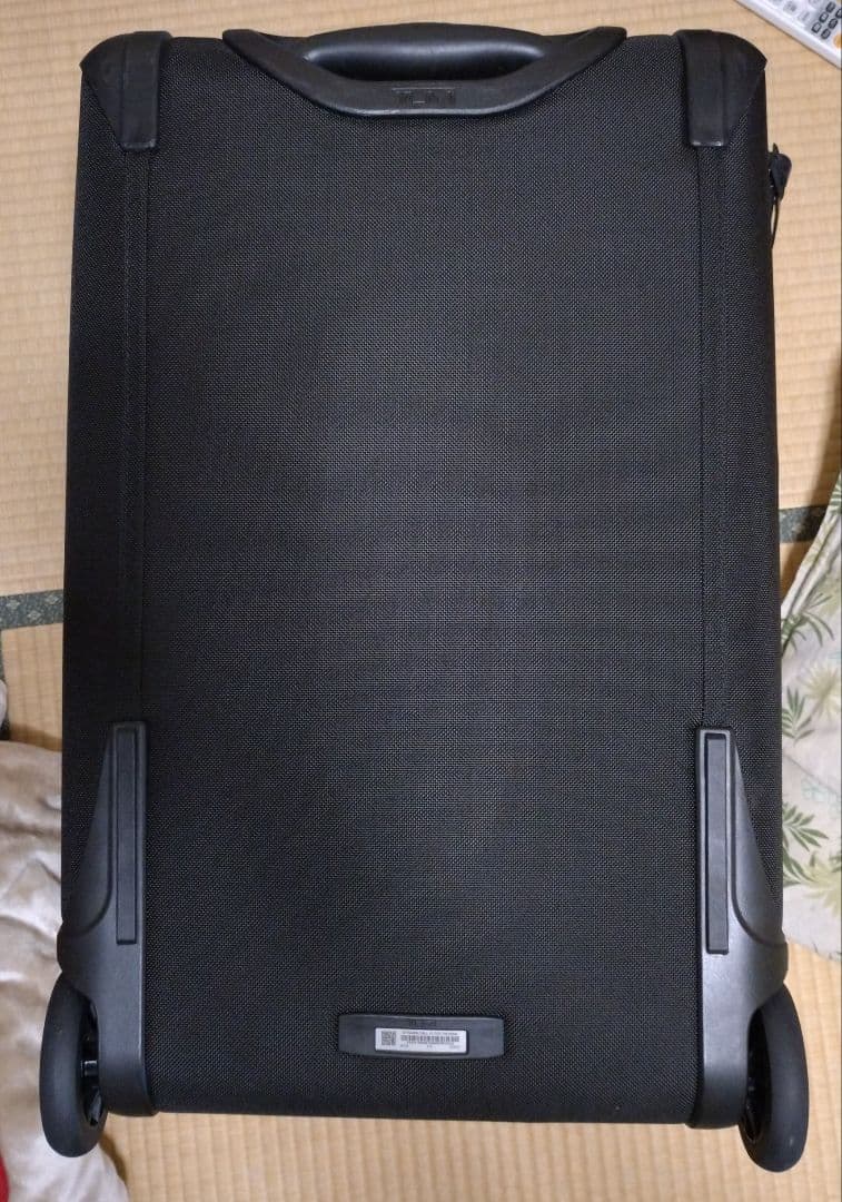 キャリーバッグ　Tumi 機内持込サイズ
