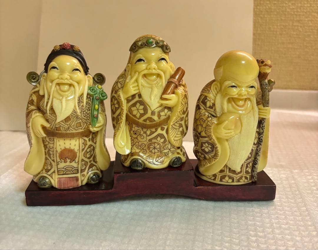 福祿壽 アイボリージェイド石の彫刻品