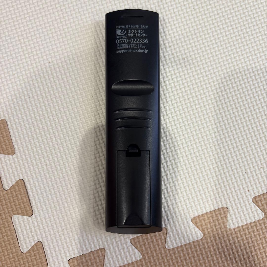 液晶テレビ 40インチ 金属スタンド付き