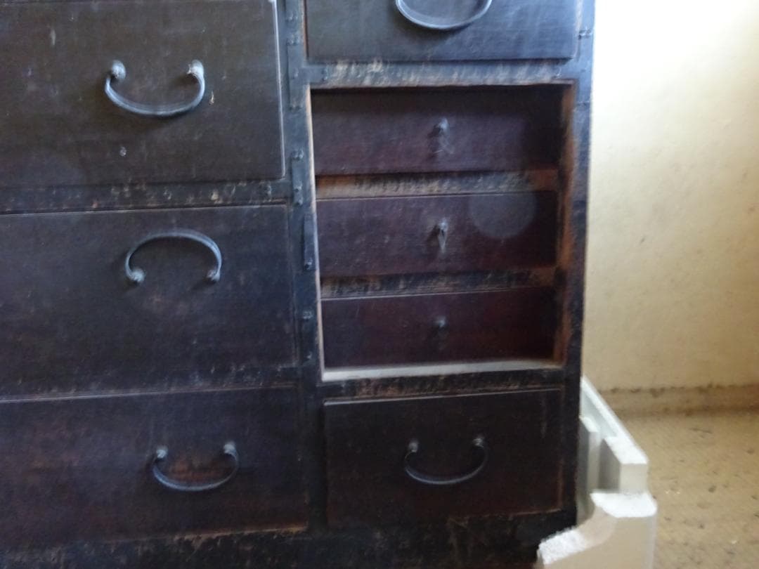 ★最終値　黒箪笥　チェスト　古民家蔵出　骨董　アンティーク　レトロ　古い　古民具