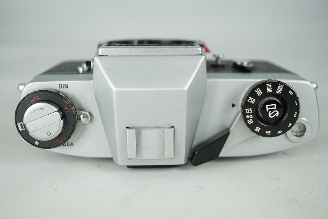 ライカ LEICAFLEX SL １眼レフフィルムカメラ　ボディ ジャンク