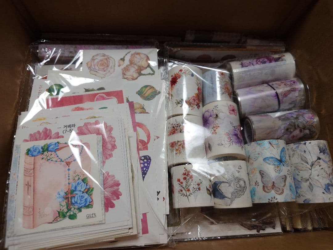 海外 紙もの、シール、装飾ステッカー等 大量 まとめ売り
