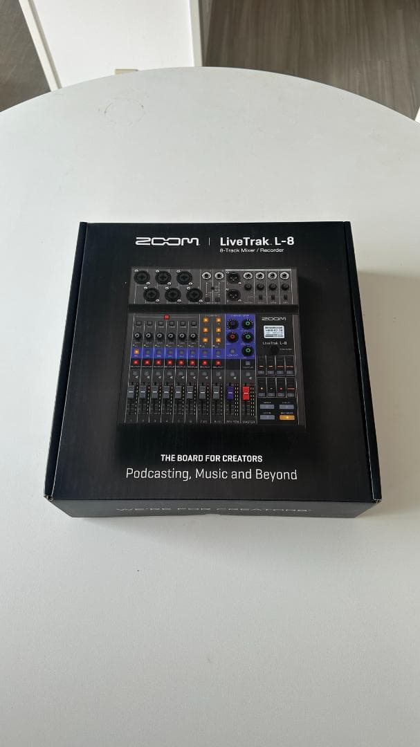 ZOOM LiveTrak L-8 デジタルミキサー