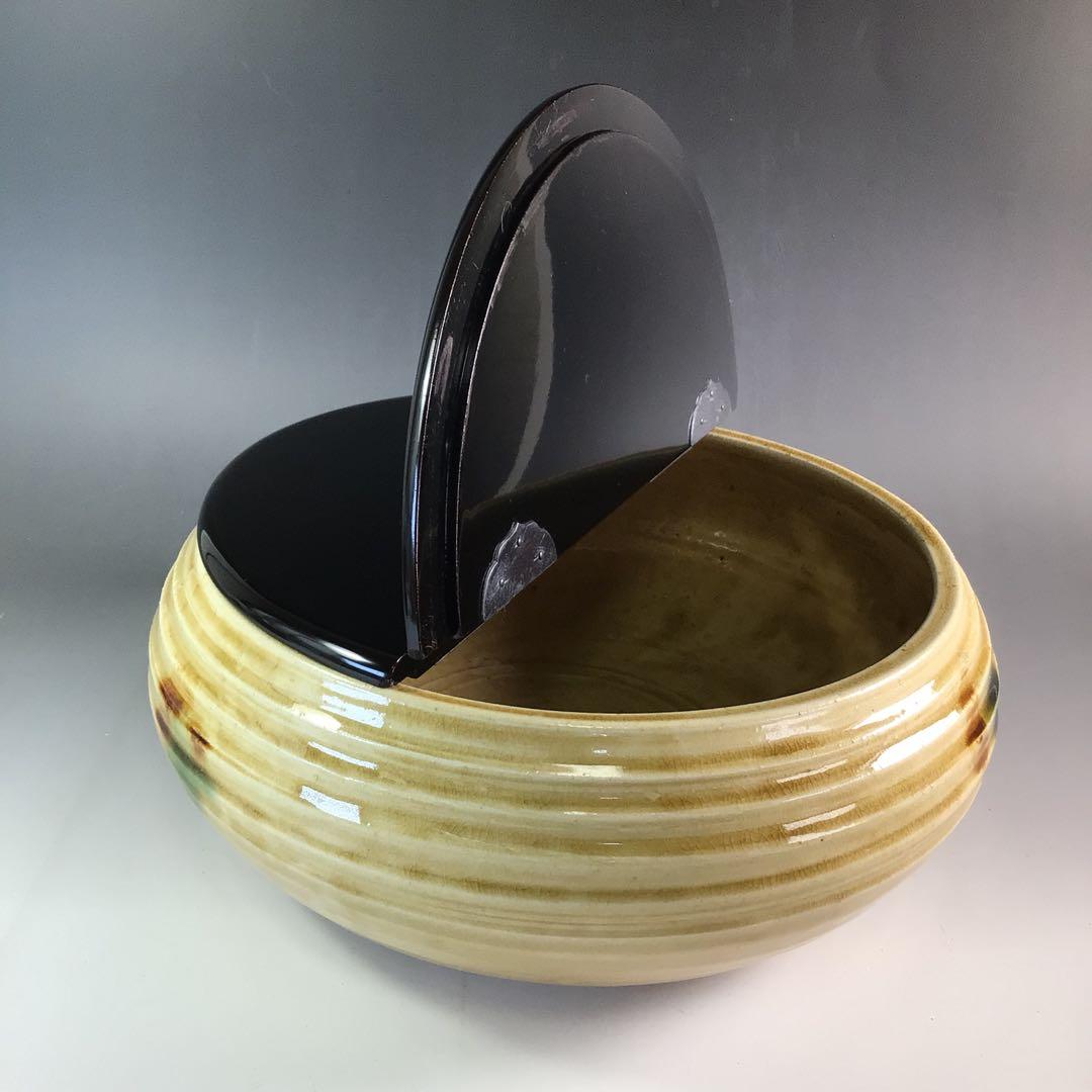 Ｒ７４３　水指　『閑静庵　加藤愛助造』『黄瀬戸』『平水指』　共箱　茶道具