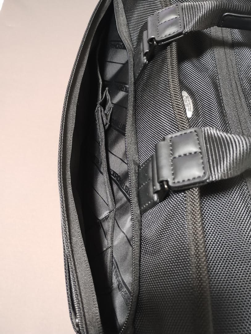 ZERO HALLIBURTON ゼロハリバートン 94152 TRAX 黒