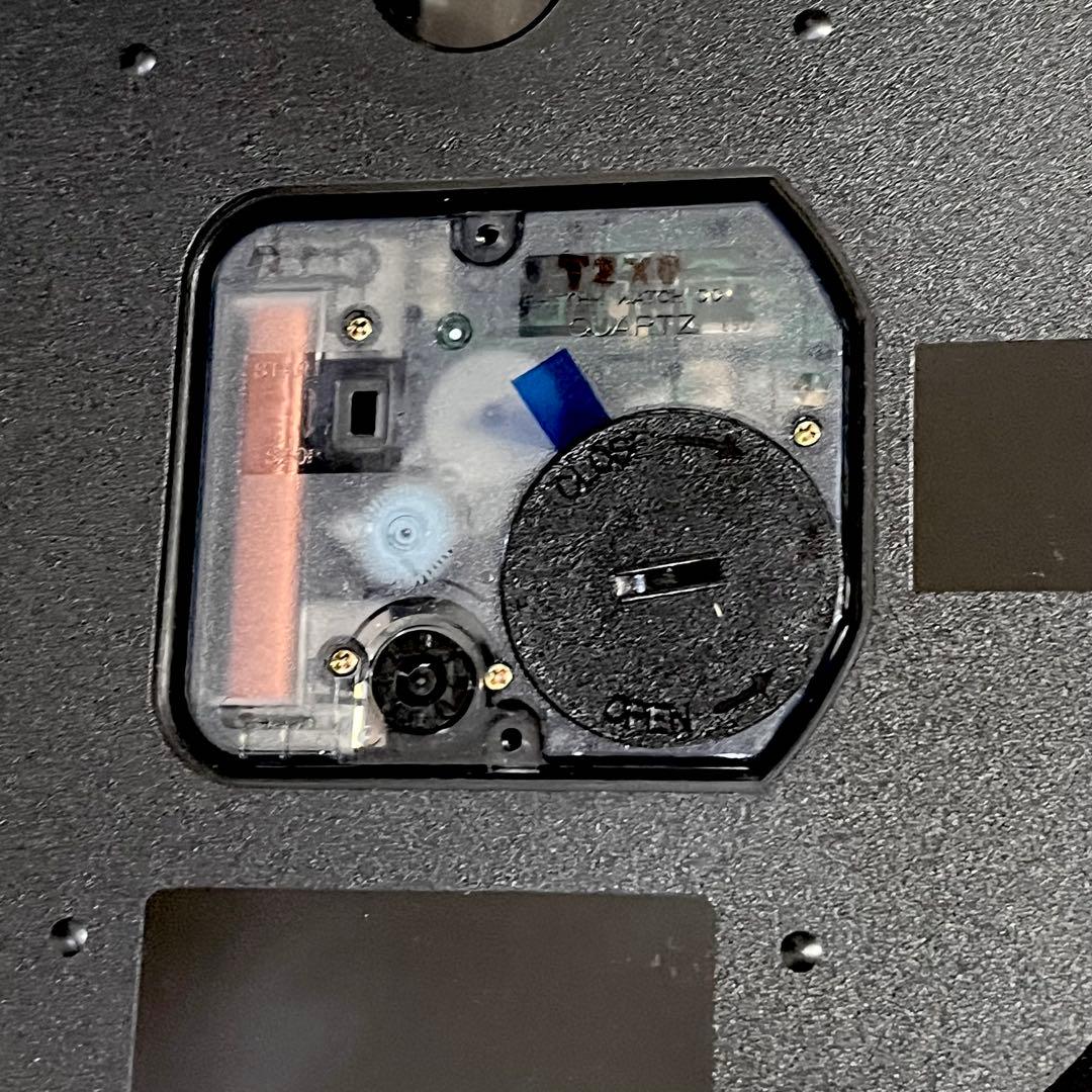 【新品】クイーン エリザベス2 ステンドグラス掛け時計　花時計