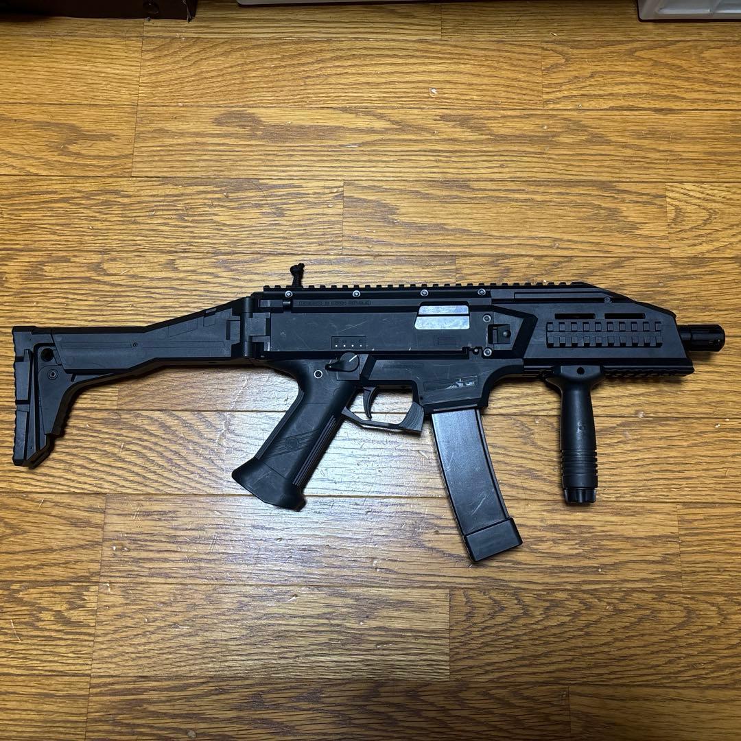 サブマシンガン 電動ガン スコーピオンEVO3マガジン3本付き