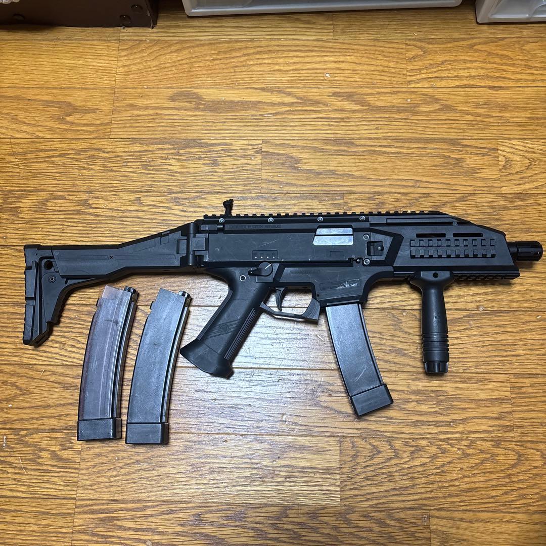 サブマシンガン 電動ガン スコーピオンEVO3マガジン3本付き